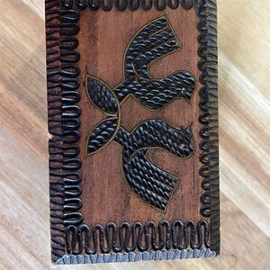 Vintage Hand-Carved Wooden Trinket Box with Bird Design​
